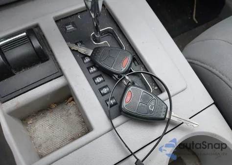 2008 Jeep Liberty Sport from USA, damaged, VIN 1J8GN28K78W152327